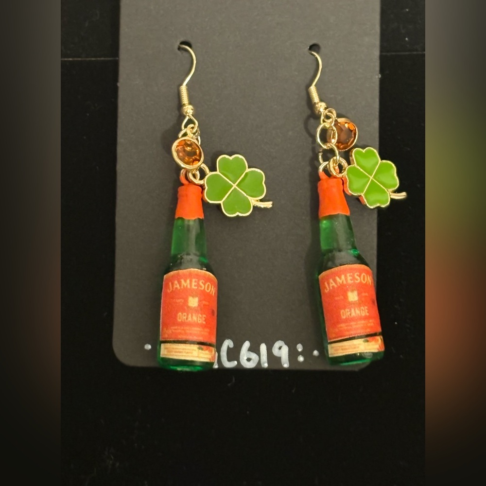SGC619 Jameson orange whiskey with orange gem accent dangle drop earrings